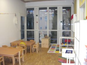 Gruppenraum-Tische-gkj